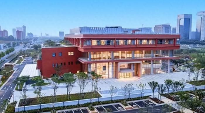 The first in China to implement proton and photon space division radiotherapy si